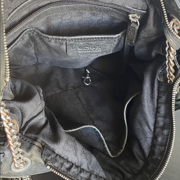 RARE Michael Michael Kors Black Leather Bag with Chain Detail - Picture 11 of 12